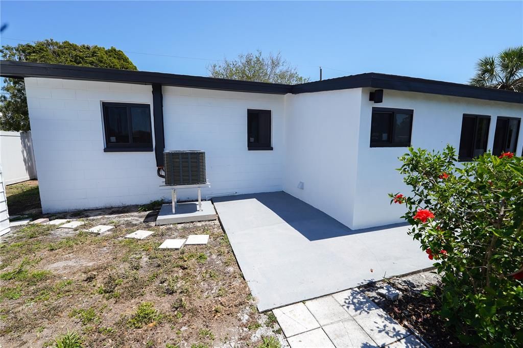 For Sale: $395,000 (3 beds, 2 baths, 1247 Square Feet)