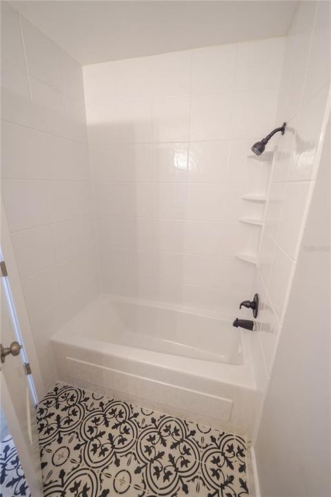 For Sale: $395,000 (3 beds, 2 baths, 1247 Square Feet)