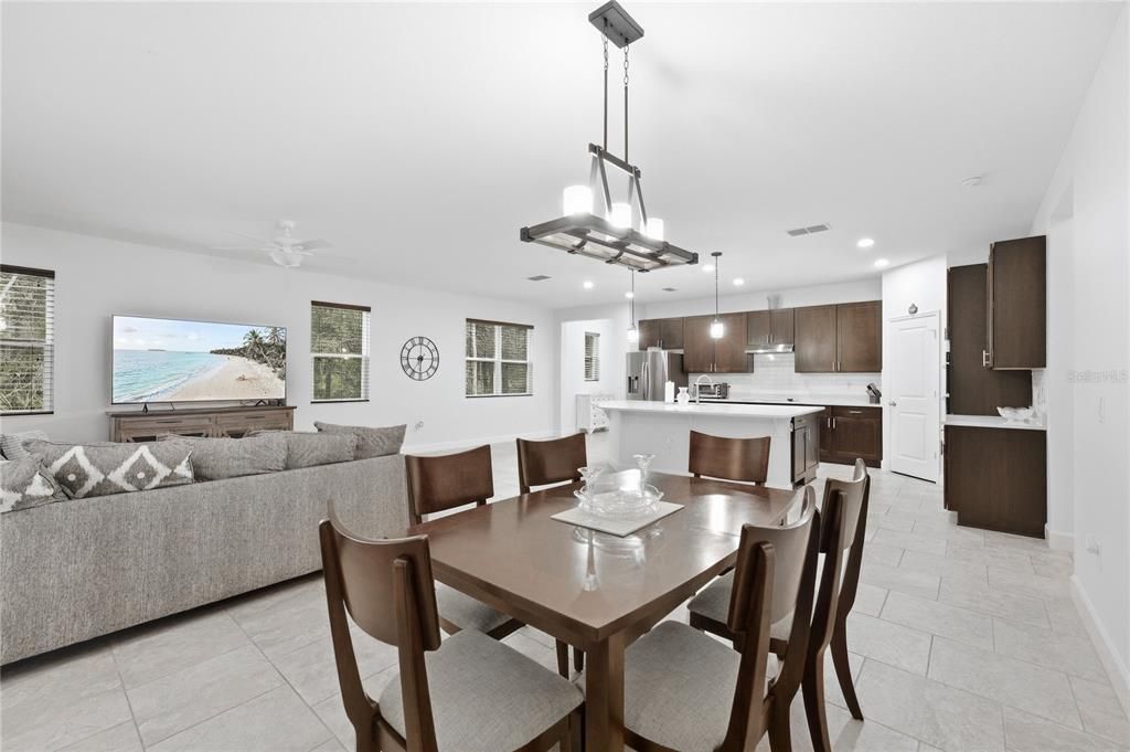 For Sale: $410,000 (4 beds, 2 baths, 2140 Square Feet)
