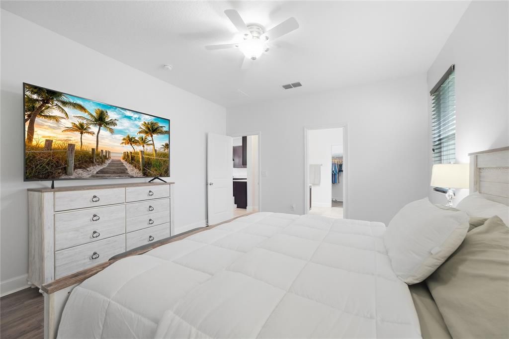 For Sale: $410,000 (4 beds, 2 baths, 2140 Square Feet)