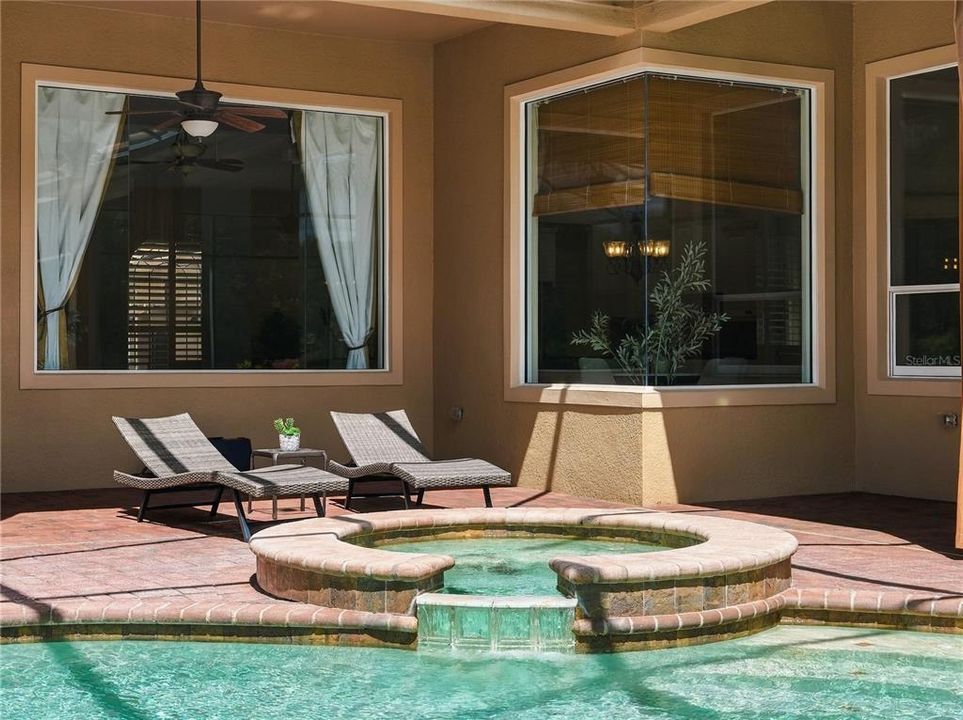 En Venta: $1,050,000 (4 camas, 4 baños, 3829 Pies cuadrados)