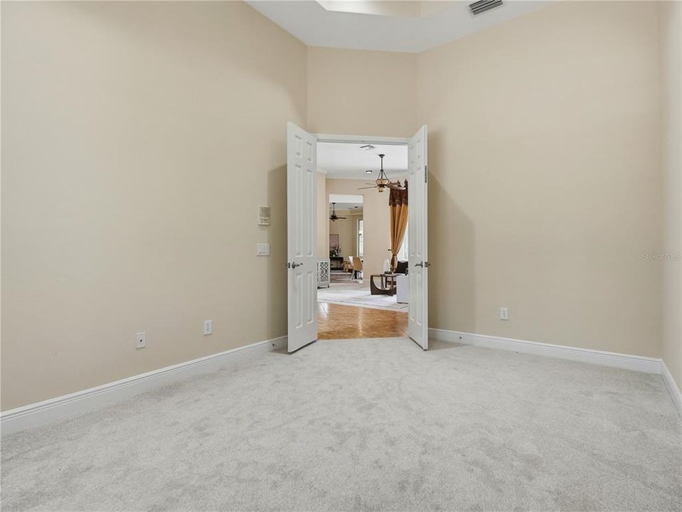 En Venta: $1,050,000 (4 camas, 4 baños, 3829 Pies cuadrados)