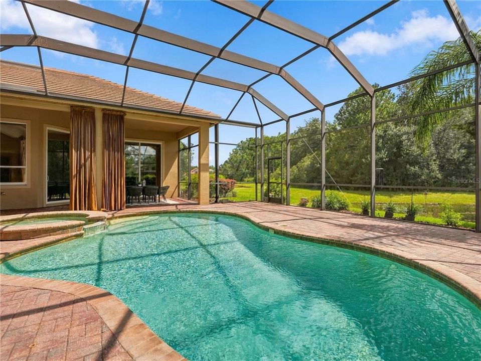 En Venta: $1,050,000 (4 camas, 4 baños, 3829 Pies cuadrados)