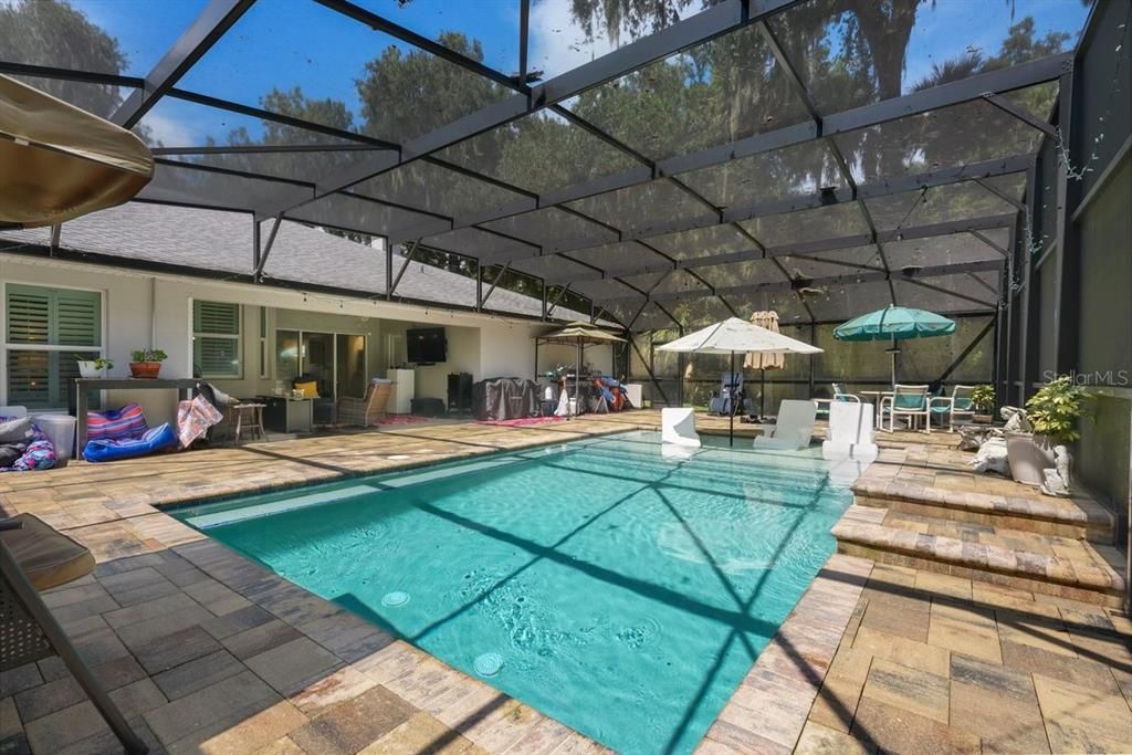 For Sale: $899,999 (4 beds, 3 baths, 2302 Square Feet)