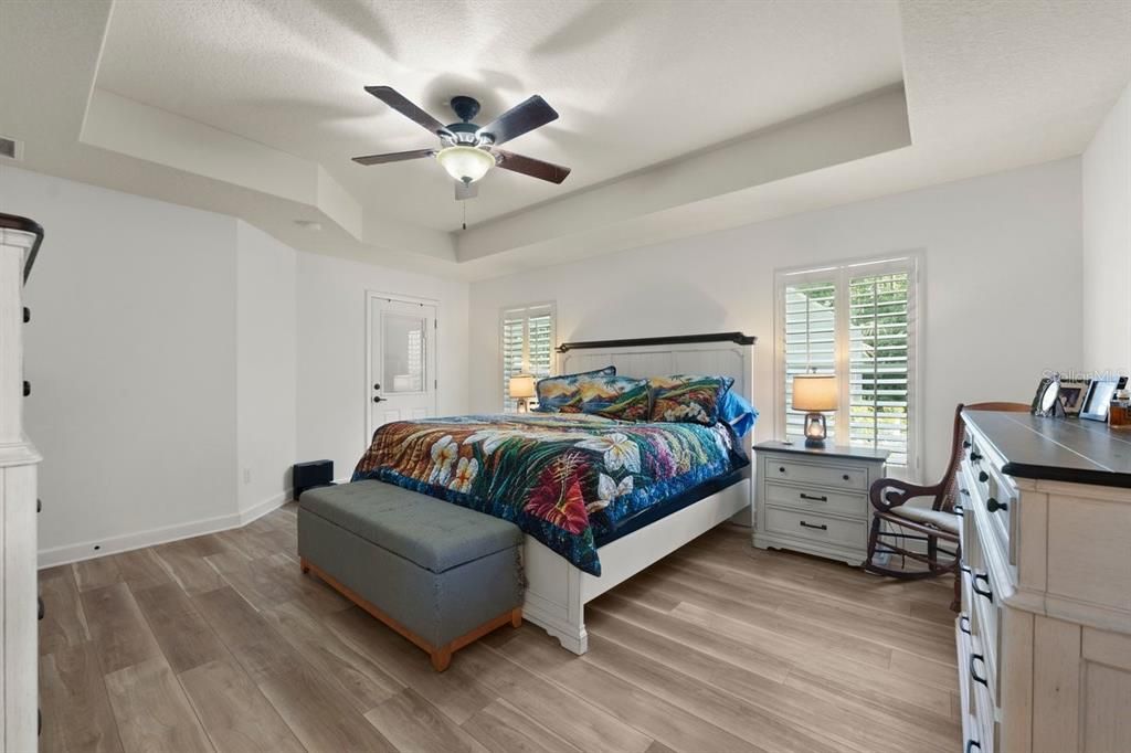 For Sale: $899,999 (4 beds, 3 baths, 2302 Square Feet)