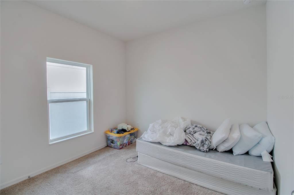 В аренду: $2,295 (3 спален, 2 ванн, 1400 Квадратных фут)