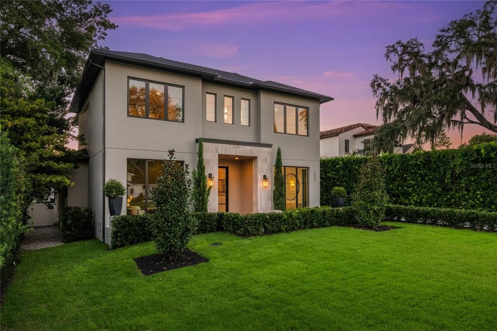 For Sale: $3,390,000 (5 beds, 5 baths, 4520 Square Feet)