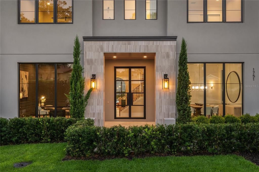 For Sale: $3,390,000 (5 beds, 5 baths, 4520 Square Feet)