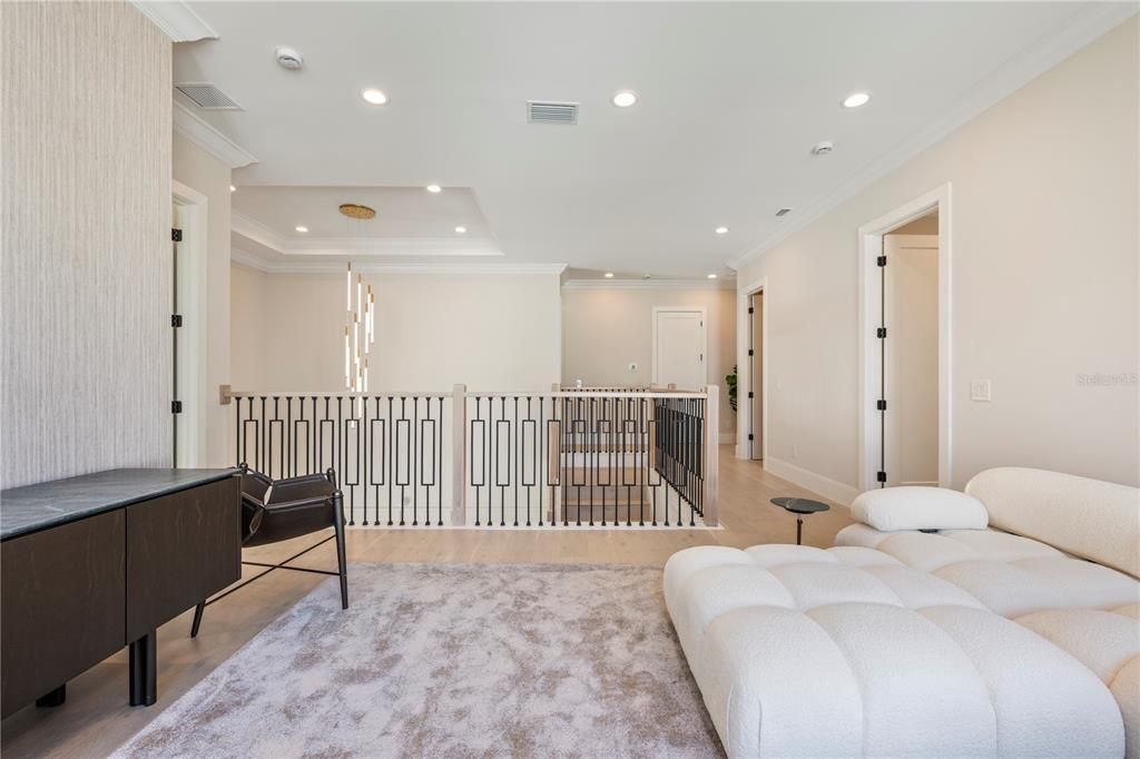 For Sale: $3,390,000 (5 beds, 5 baths, 4520 Square Feet)