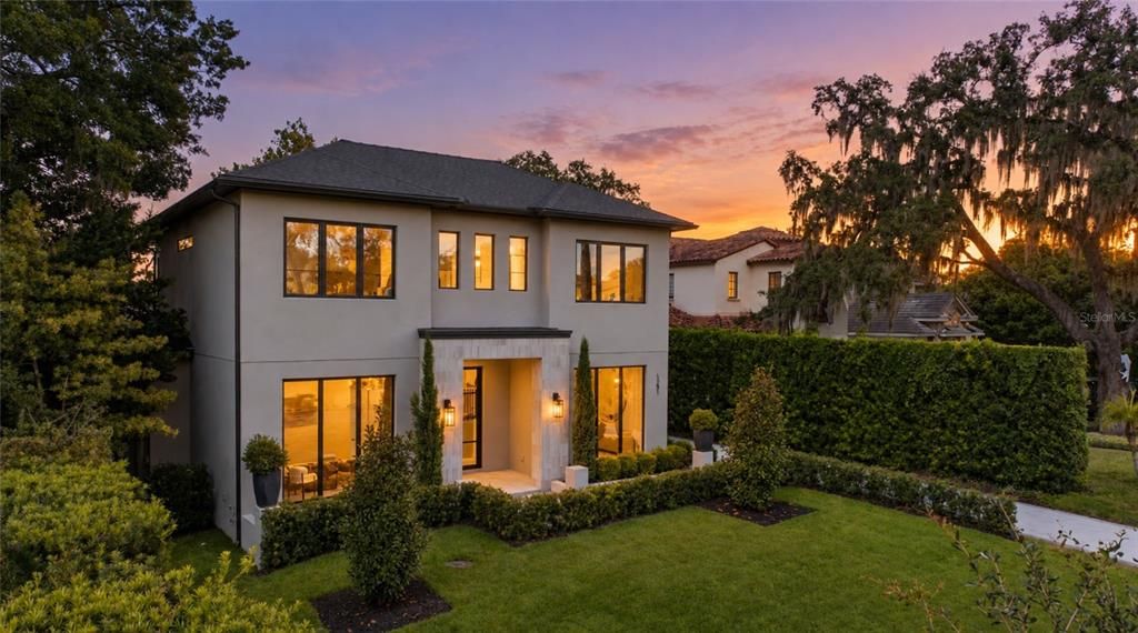For Sale: $3,390,000 (5 beds, 5 baths, 4520 Square Feet)