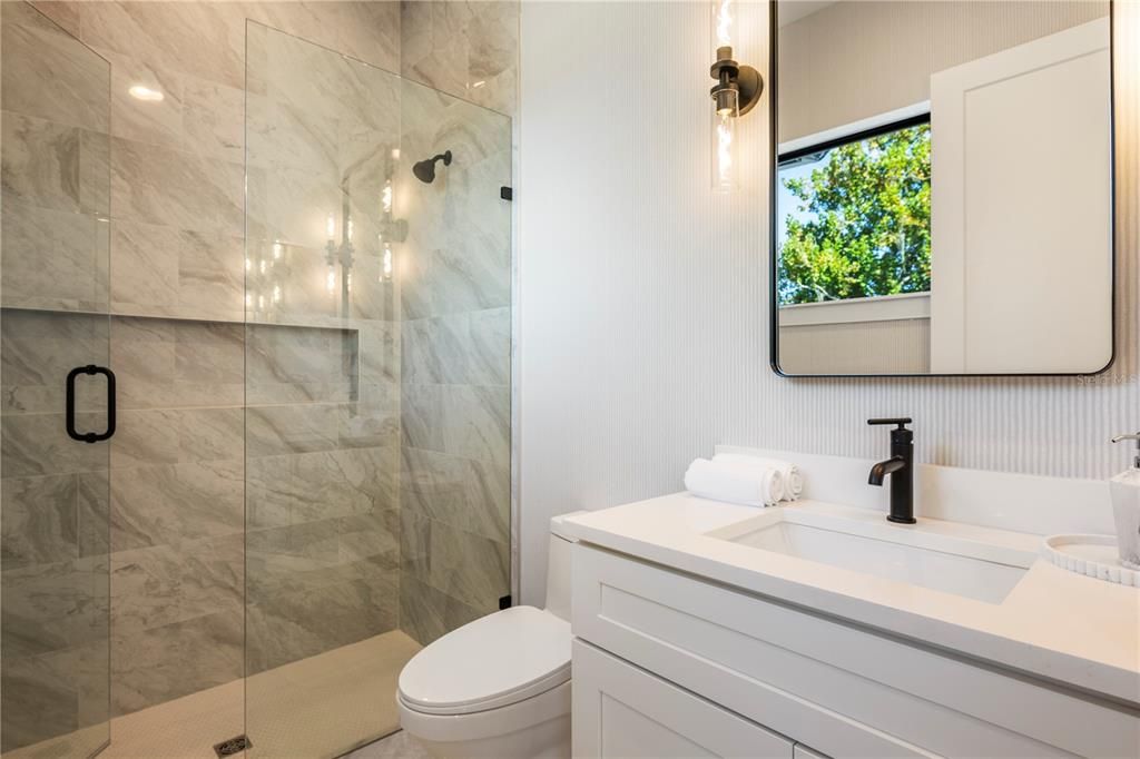 For Sale: $3,390,000 (5 beds, 5 baths, 4520 Square Feet)