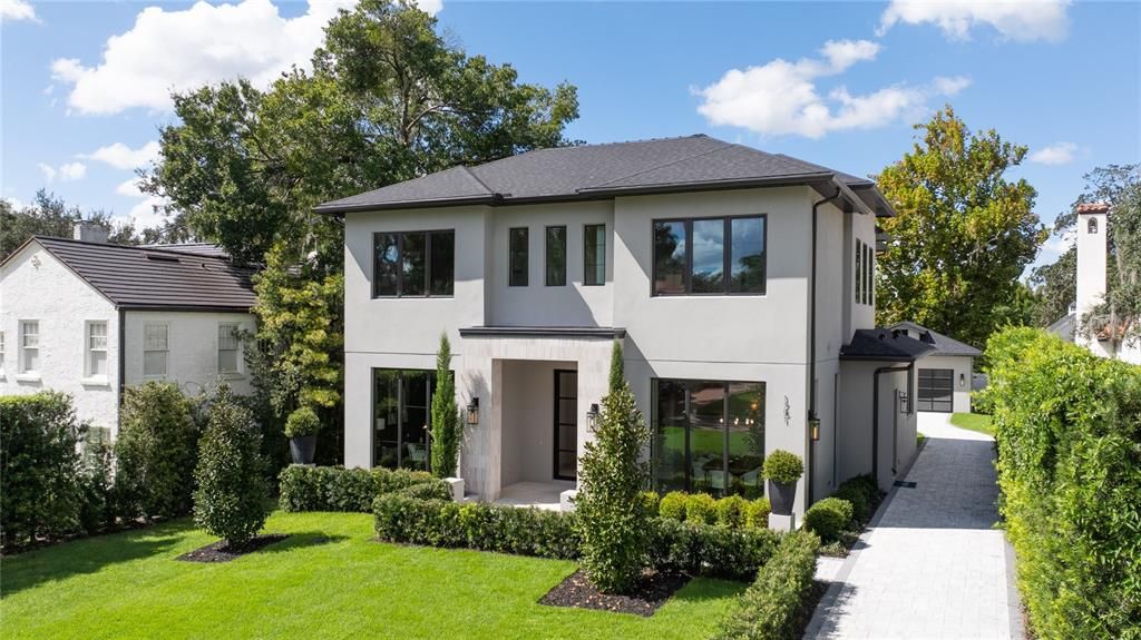 For Sale: $3,390,000 (5 beds, 5 baths, 4520 Square Feet)