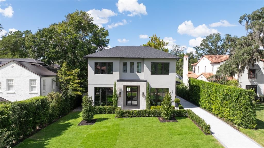 For Sale: $3,390,000 (5 beds, 5 baths, 4520 Square Feet)