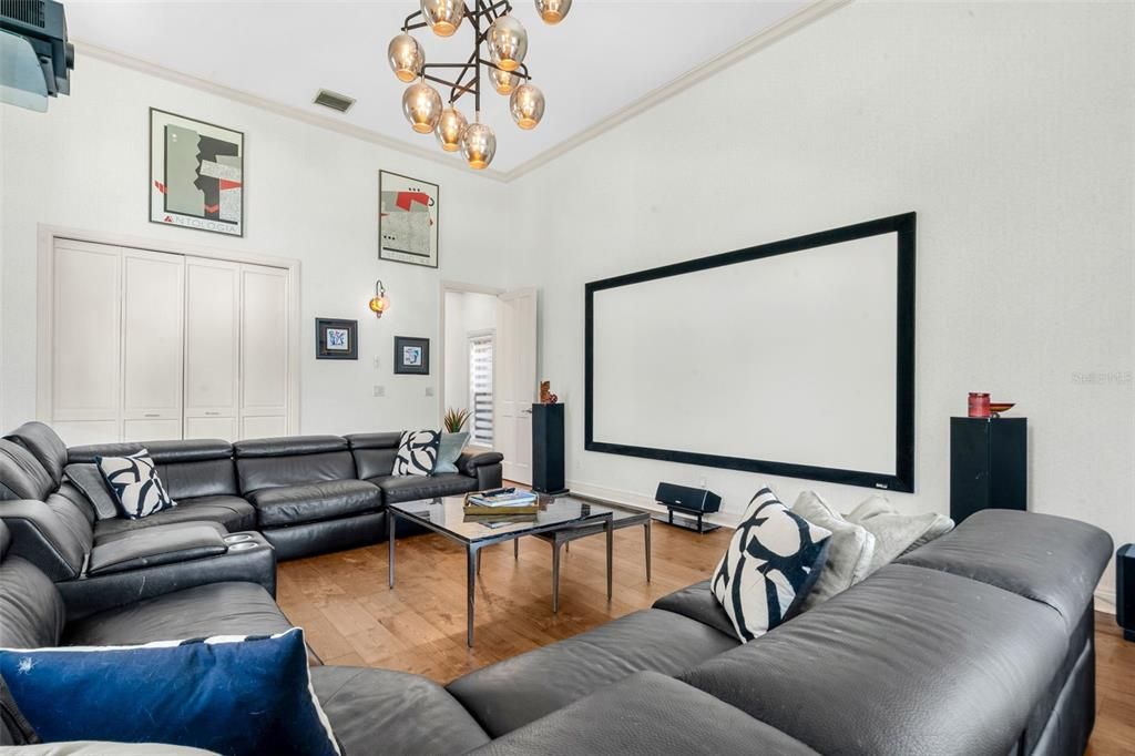 For Sale: $3,375,000 (5 beds, 4 baths, 4965 Square Feet)