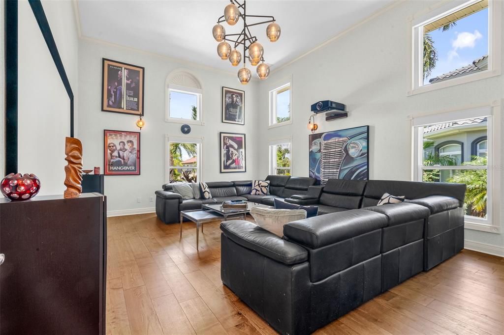 For Sale: $3,375,000 (5 beds, 4 baths, 4965 Square Feet)
