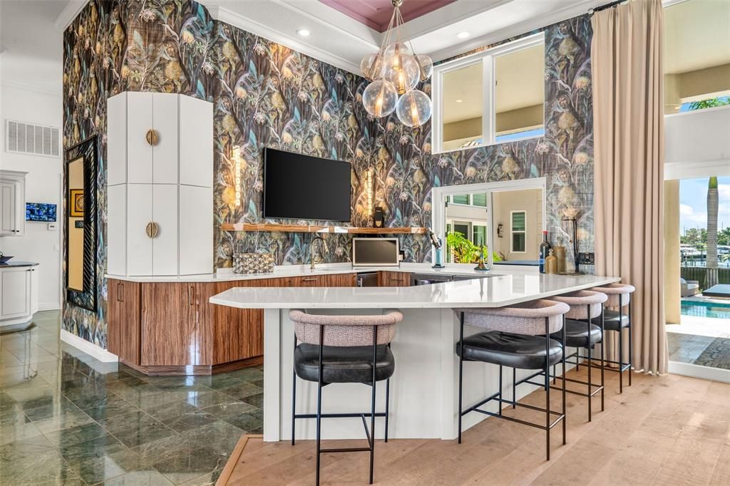 For Sale: $3,375,000 (5 beds, 4 baths, 4965 Square Feet)