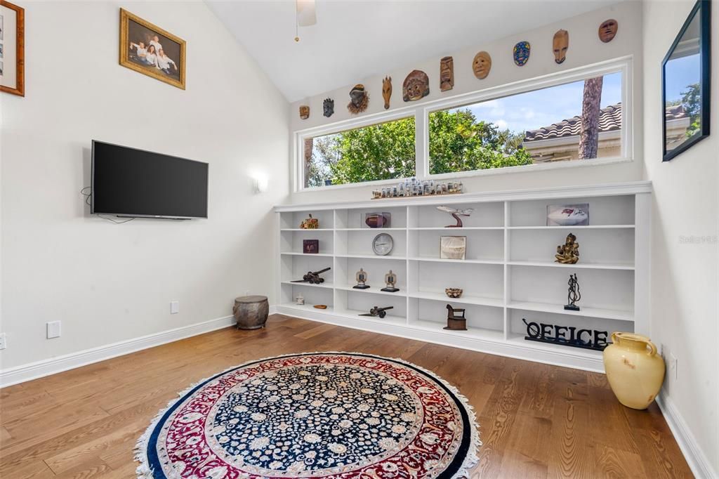 For Sale: $3,375,000 (5 beds, 4 baths, 4965 Square Feet)