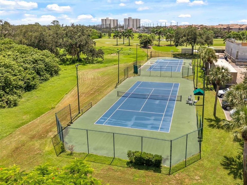 For Sale: $3,375,000 (5 beds, 4 baths, 4965 Square Feet)