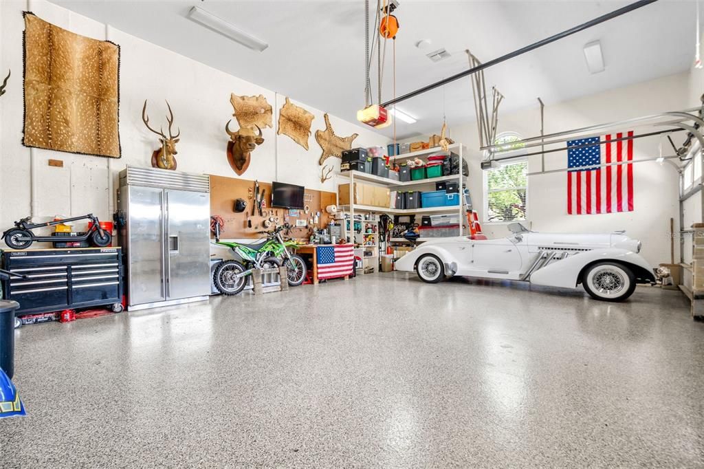 For Sale: $3,375,000 (5 beds, 4 baths, 4965 Square Feet)