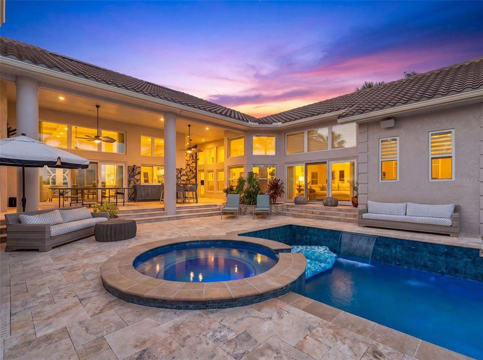 For Sale: $3,375,000 (5 beds, 4 baths, 4965 Square Feet)