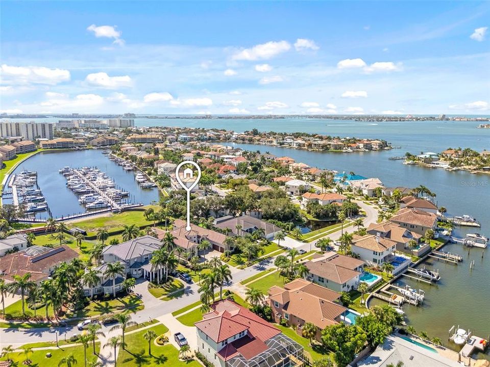 For Sale: $3,375,000 (5 beds, 4 baths, 4965 Square Feet)