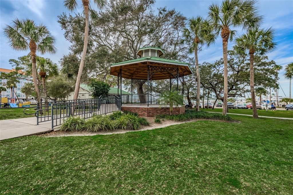 For Sale: $539,000 (3 beds, 2 baths, 1863 Square Feet)
