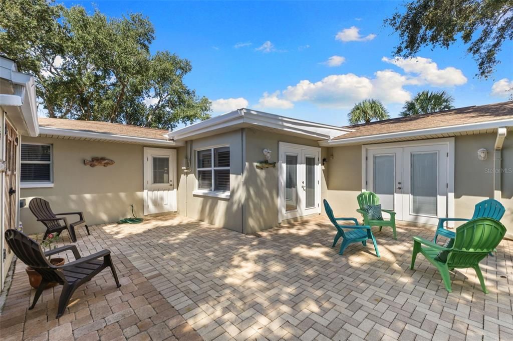 For Sale: $539,000 (3 beds, 2 baths, 1863 Square Feet)