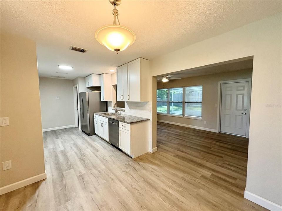 En Renta: $1,995 (3 camas, 2 baños, 1624 Pies cuadrados)