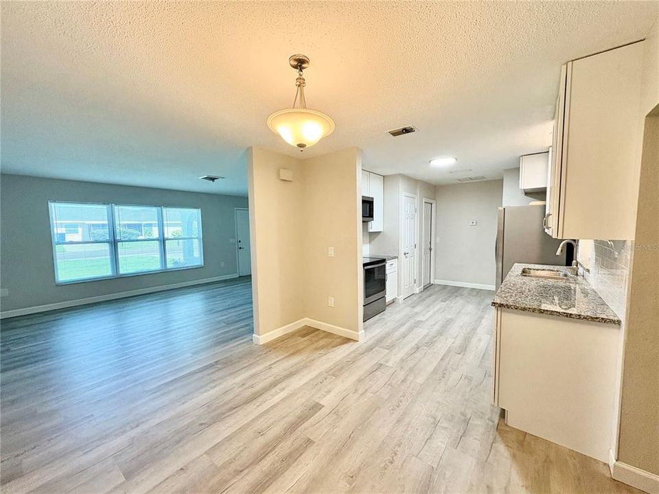 En Renta: $1,995 (3 camas, 2 baños, 1624 Pies cuadrados)