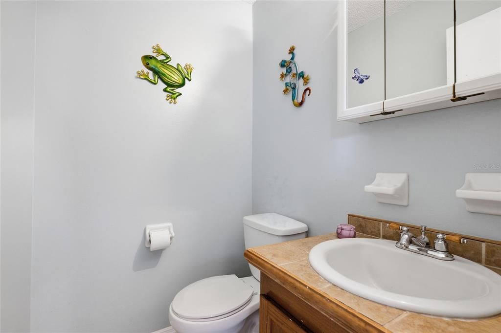 For Sale: $219,900 (3 beds, 1 baths, 1000 Square Feet)