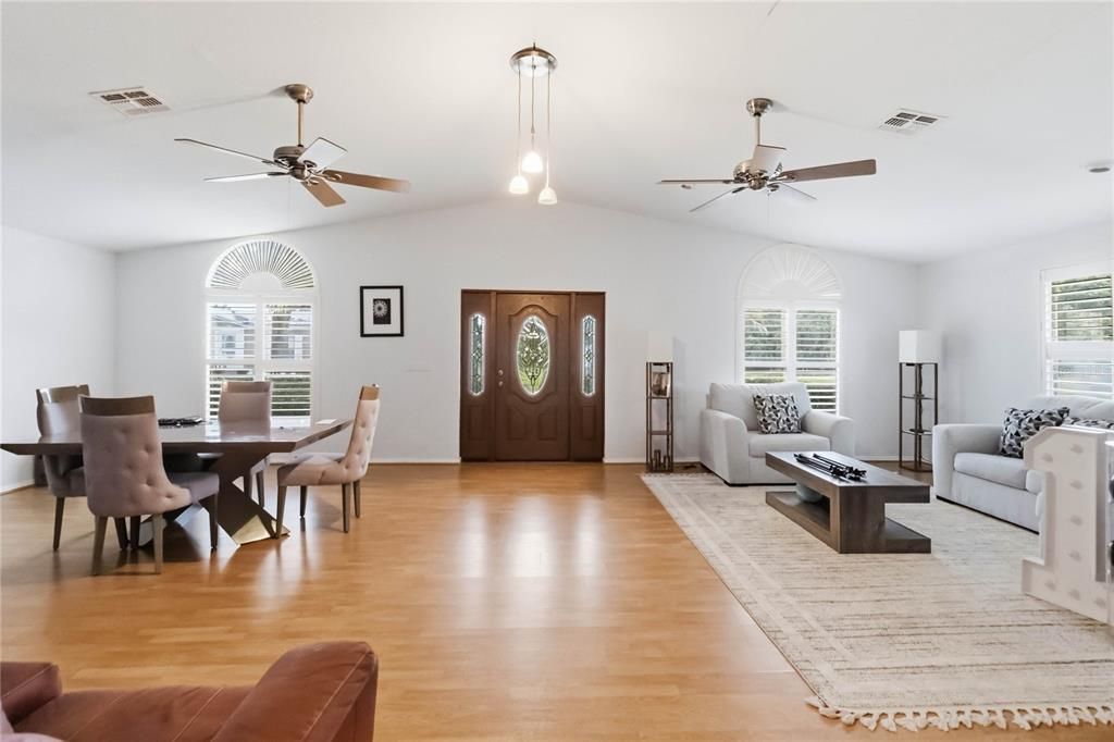 For Sale: $1,600,000 (3 beds, 3 baths, 2314 Square Feet)