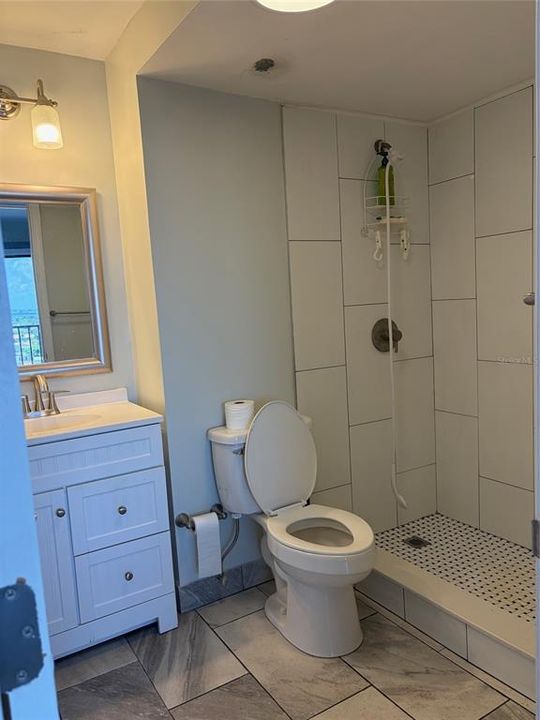 En Venta: $463,000 (2 camas, 2 baños, 966 Pies cuadrados)