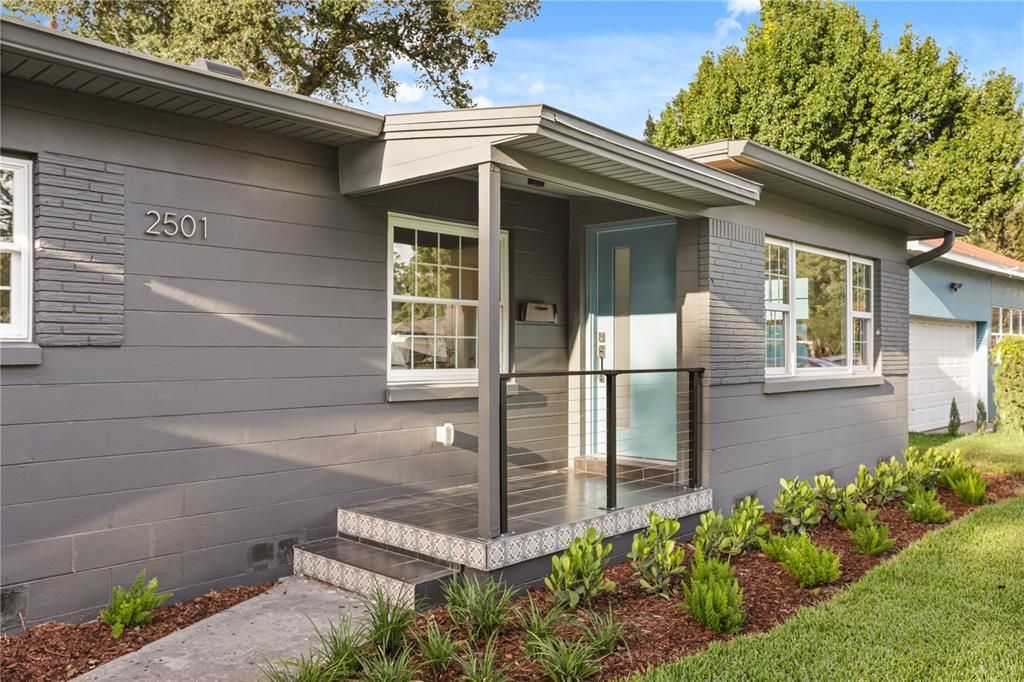 En Venta: $899,000 (4 camas, 3 baños, 2399 Pies cuadrados)