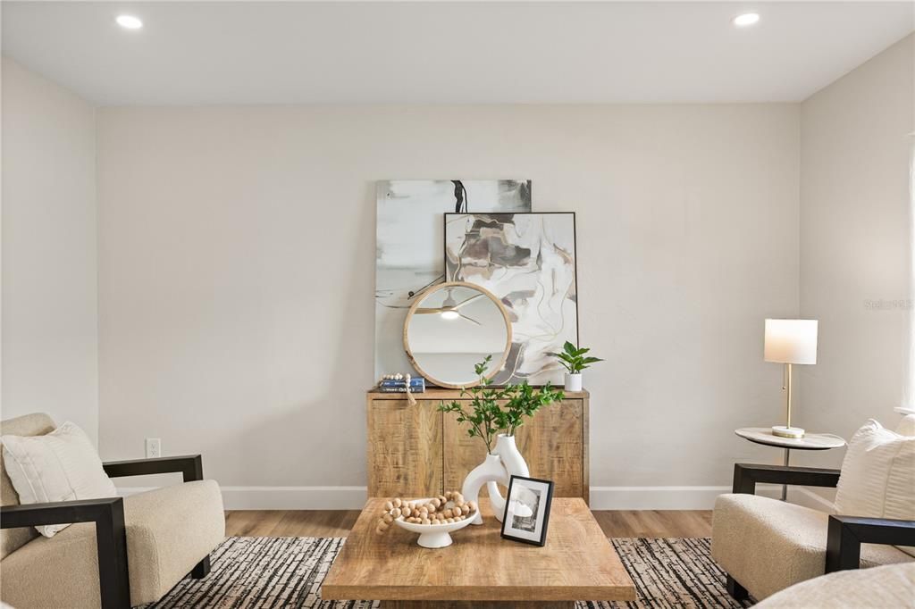 En Venta: $899,000 (4 camas, 3 baños, 2399 Pies cuadrados)