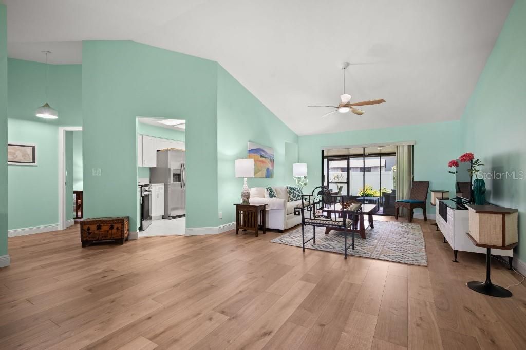 For Sale: $520,000 (3 beds, 2 baths, 1520 Square Feet)