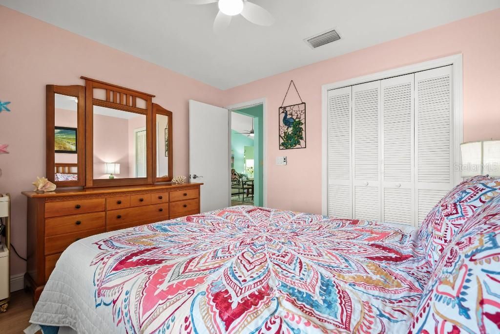 For Sale: $520,000 (3 beds, 2 baths, 1520 Square Feet)