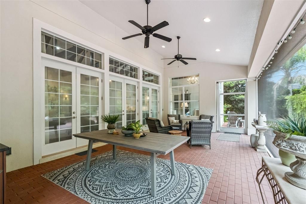 For Sale: $889,000 (3 beds, 3 baths, 3245 Square Feet)