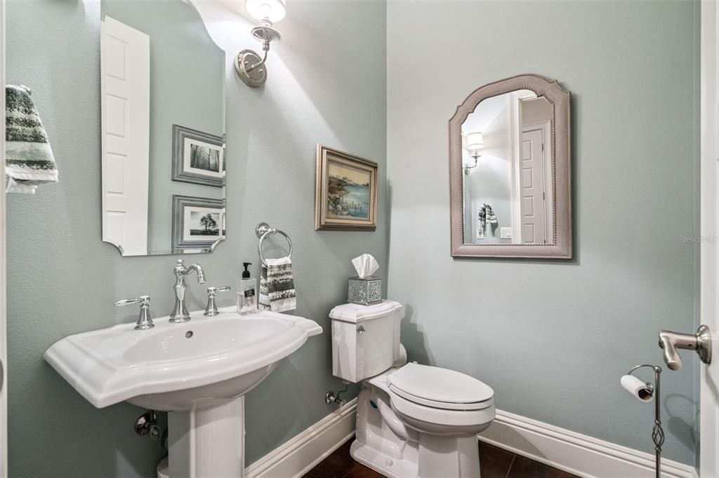 For Sale: $889,000 (3 beds, 3 baths, 3245 Square Feet)