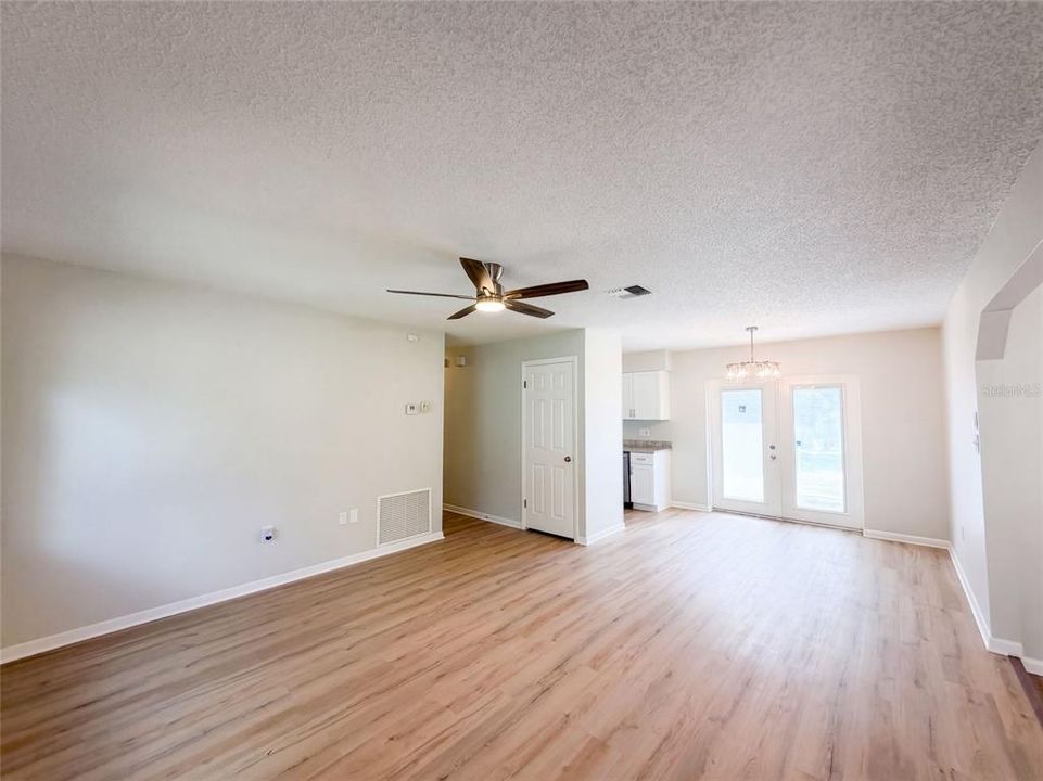 En Venta: $225,000 (3 camas, 1 baños, 1314 Pies cuadrados)
