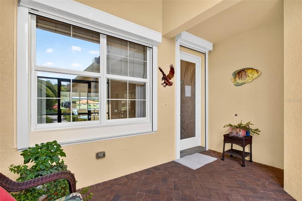 For Sale: $329,900 (3 beds, 2 baths, 1704 Square Feet)