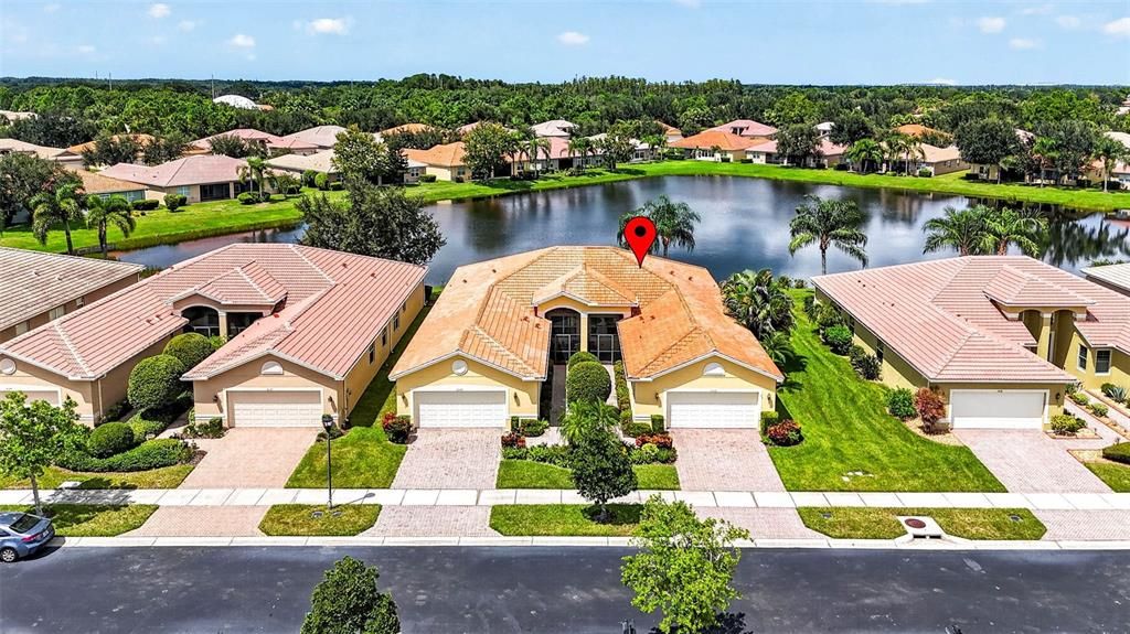 For Sale: $329,900 (3 beds, 2 baths, 1704 Square Feet)