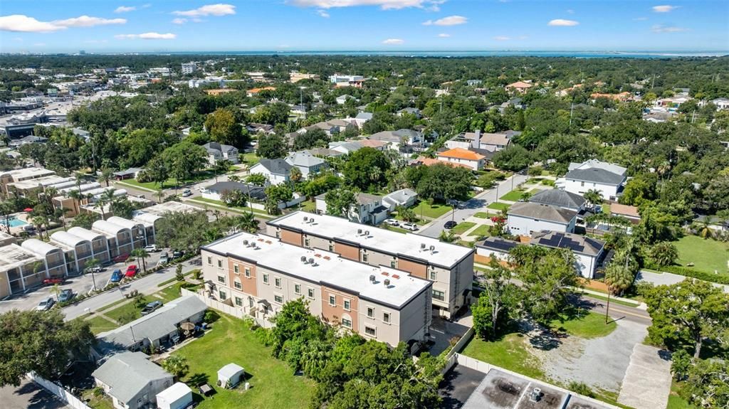 На продажу: $709,000 (4 спален, 3 ванн, 2210 Квадратных фут)