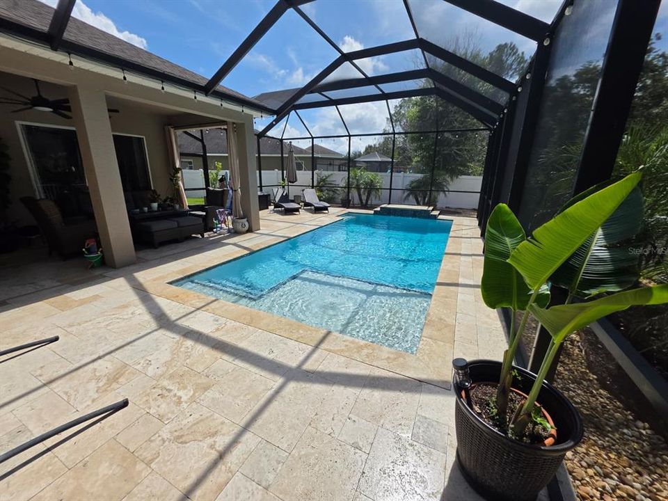 : $565,000 (5 beds, 4 baths, 2706 Square Feet)