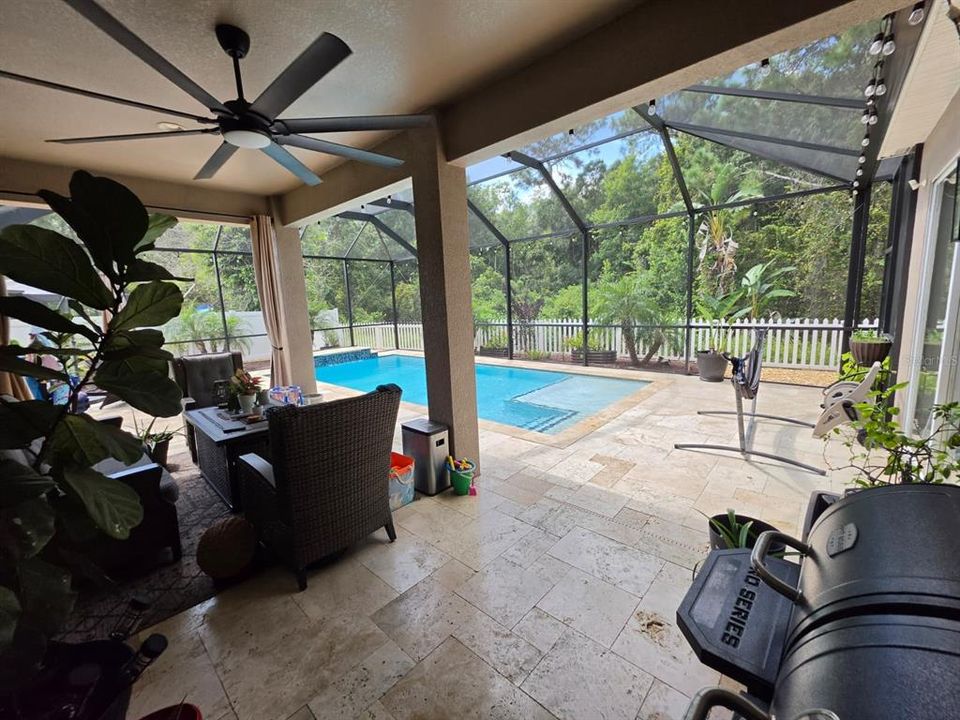 : $565,000 (5 beds, 4 baths, 2706 Square Feet)