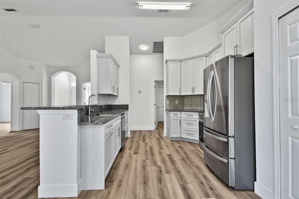 В аренду: $1,900 (3 спален, 2 ванн, 1489 Квадратных фут)