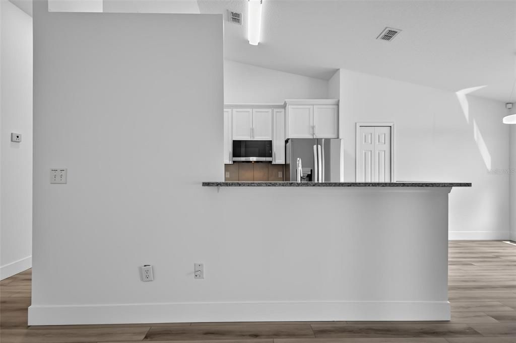 В аренду: $1,900 (3 спален, 2 ванн, 1489 Квадратных фут)