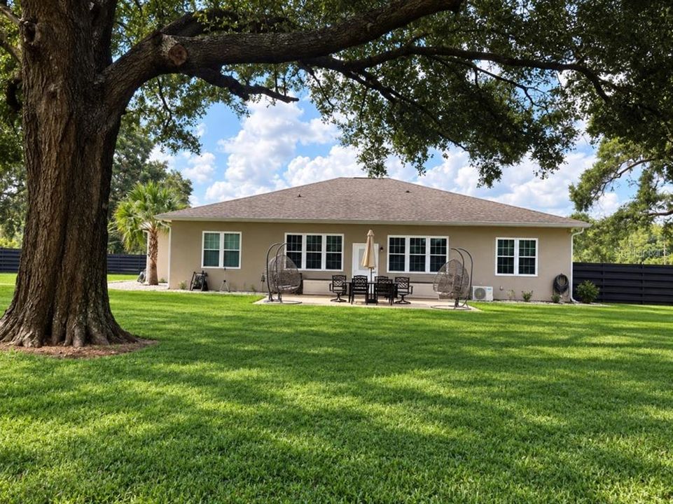 For Sale: $1,195,000 (4 beds, 3 baths, 2672 Square Feet)