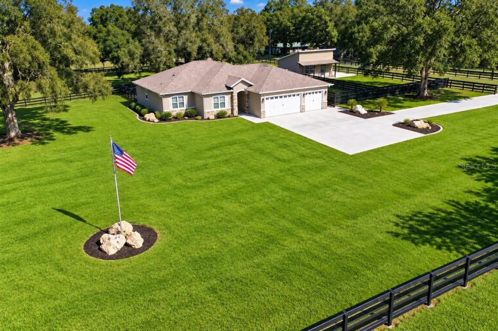 For Sale: $1,195,000 (4 beds, 3 baths, 2672 Square Feet)