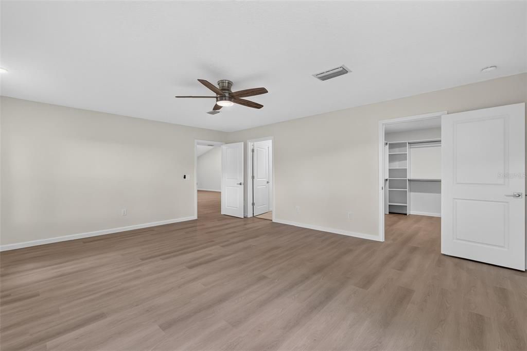 For Sale: $465,000 (4 beds, 3 baths, 3068 Square Feet)