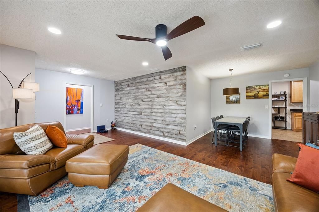 For Sale: $460,000 (3 beds, 2 baths, 1905 Square Feet)